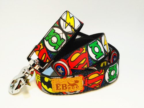 Szuperhősök mintás nyakörv