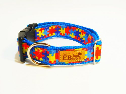 Puzzle mintás nyakörv